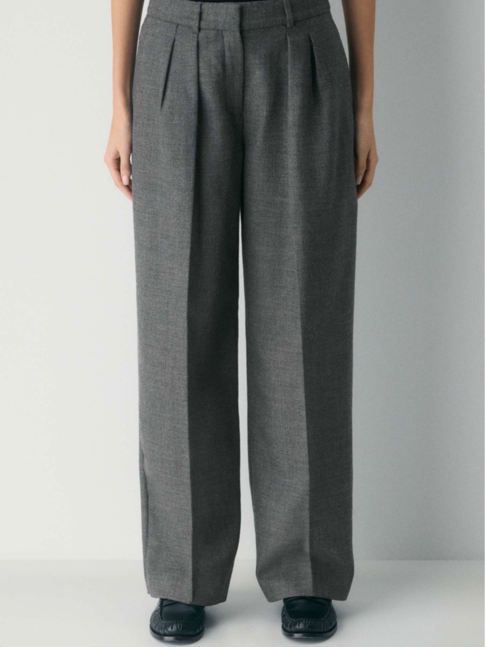 Aritzia High Waisted Pleated Grey Trousers